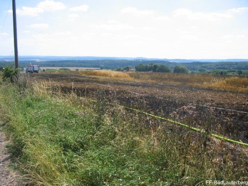 2010_07_19 Brand eines Getreidefeldes bei Osterhagen 007